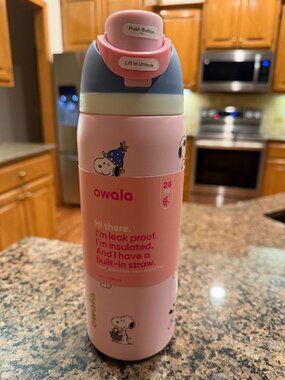 New Snoopy Owala 32oz Pink Water Bottle Stainless Steel Exclusive Edition